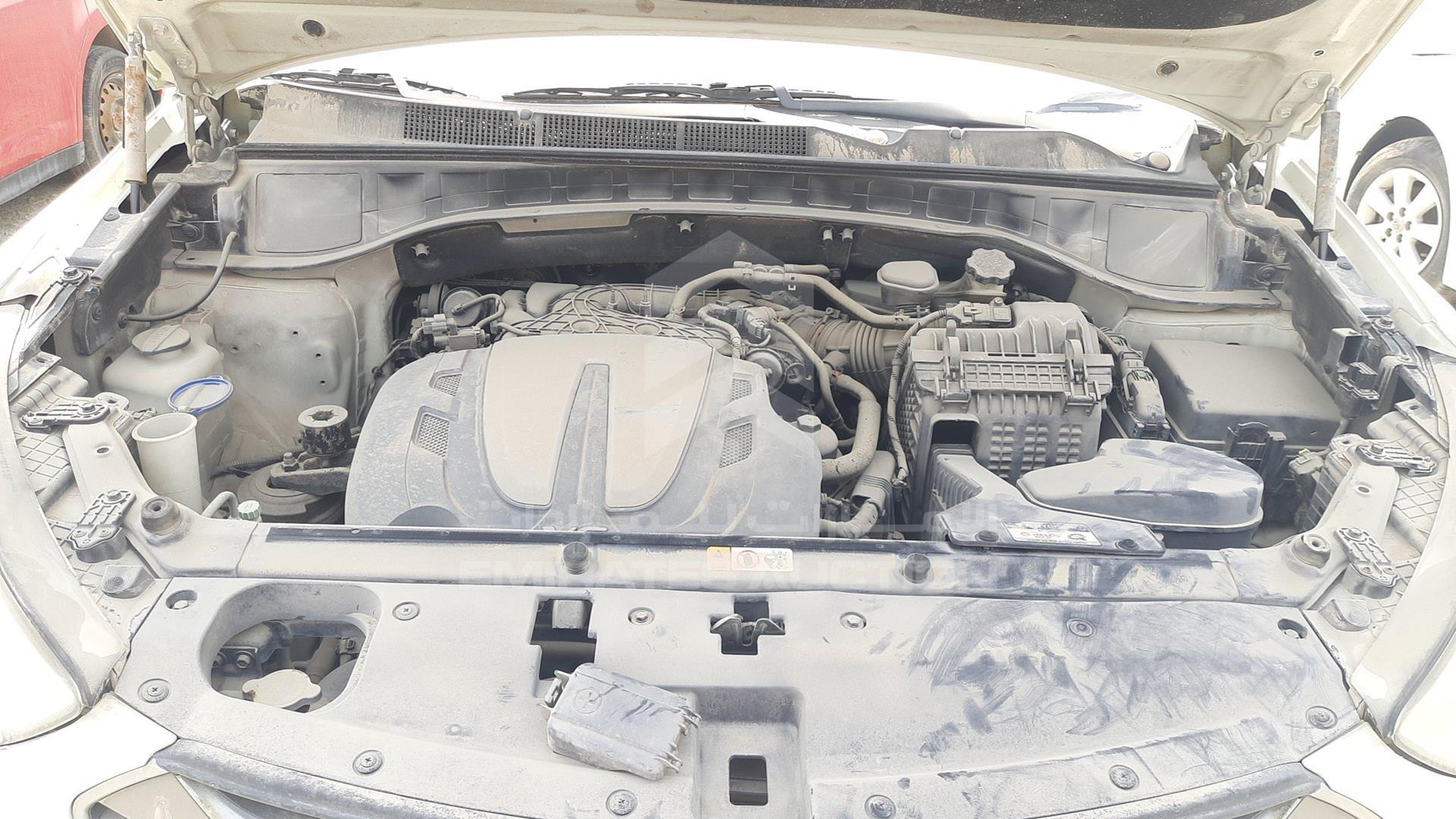 2014 HYUNDAI SANTA FE VIN: KMHSU81E4DU073033