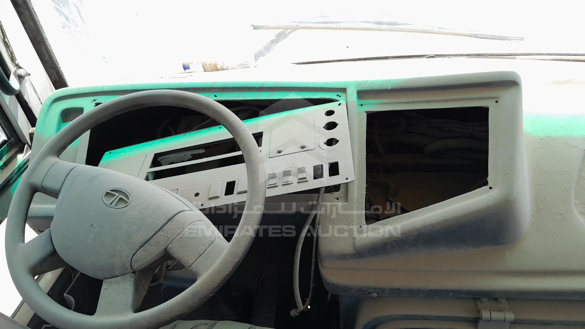 2016 TATA BUS VIN: MAT449253G0L01940