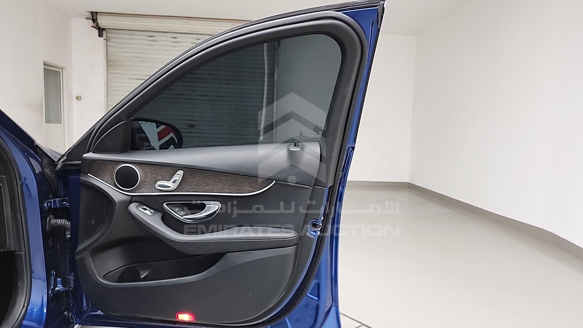 2020 MERCEDES C 300 VIN: WDDWF8DB9LR558180