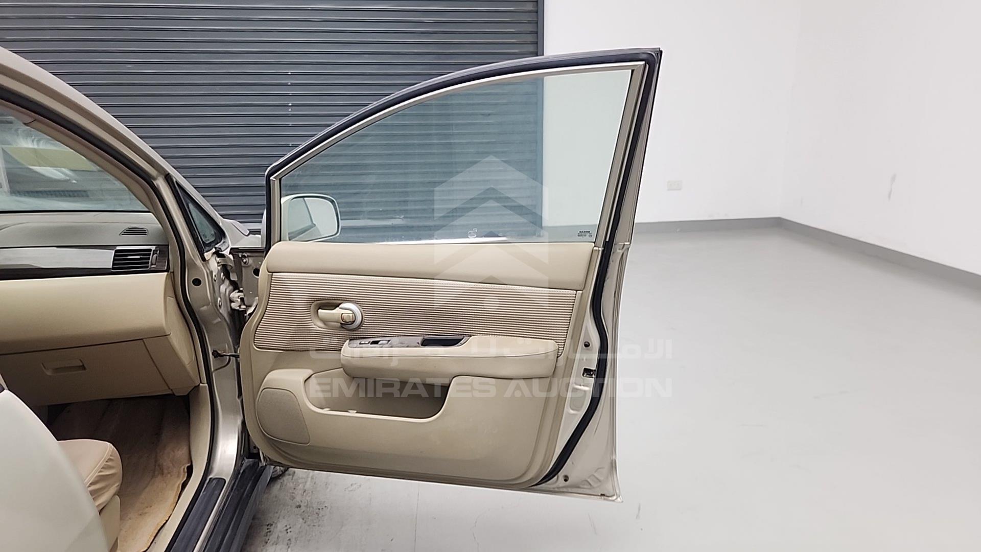 2011 NISSAN TIIDA VIN: 3N1BC1A73BL382521