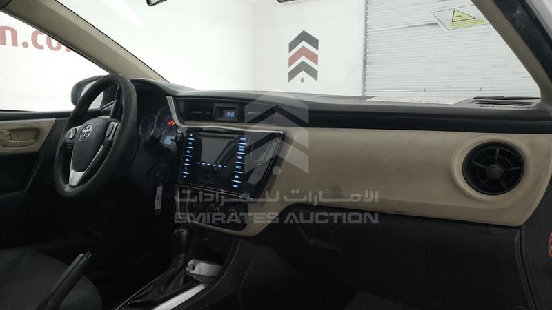 RKLBB9HE7H5198617 Auction: EmiratesAuction Lot: 404129 RKLBB9HE7H5198617 Toyota Corolla 2017 WHITE Photo 22