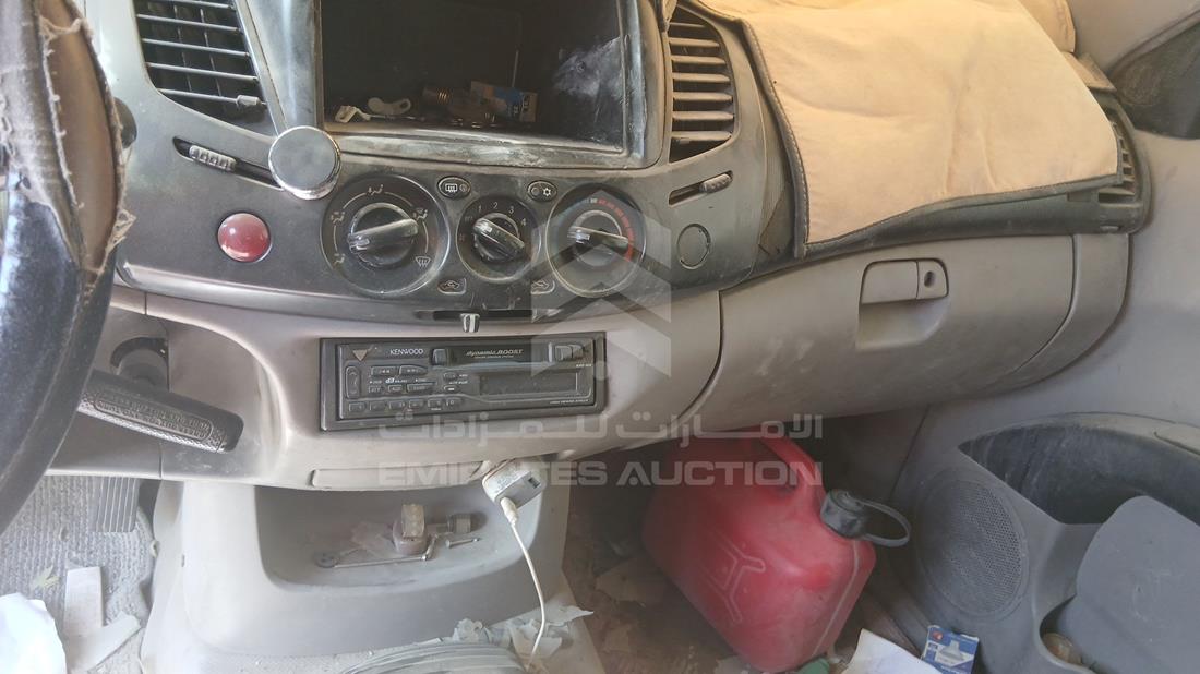 ميتسوبيشي L 200 2008 — نظم الترفيه وكاميرا المراقبة والملاحة — صورة 16
