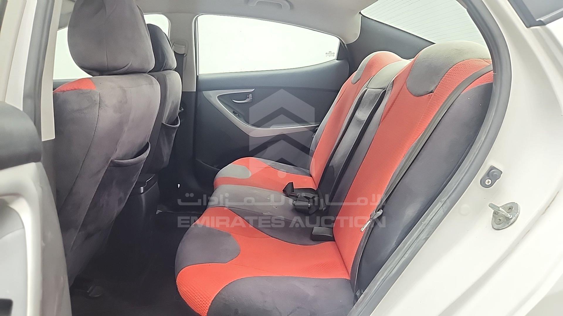 2014 HYUNDAI ELANTRA VIN: KMHDG41C6EU854824