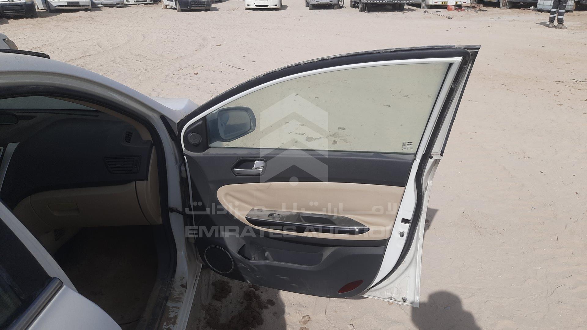 2016 JAC J4 VIN: LJ12FKR21G4703757