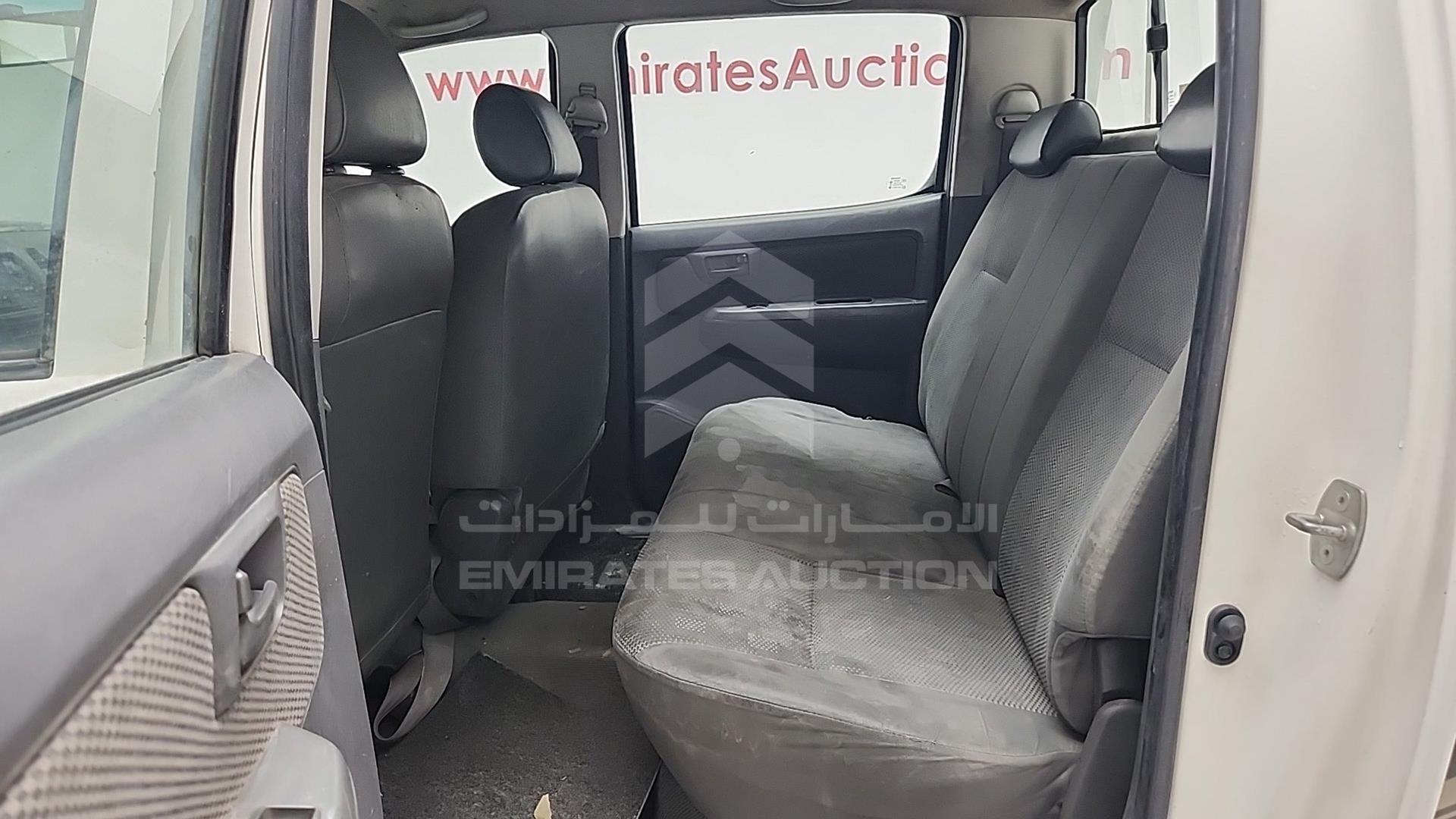 2013 TOYOTA HILUX VIN: MR0FX22GXD1386150