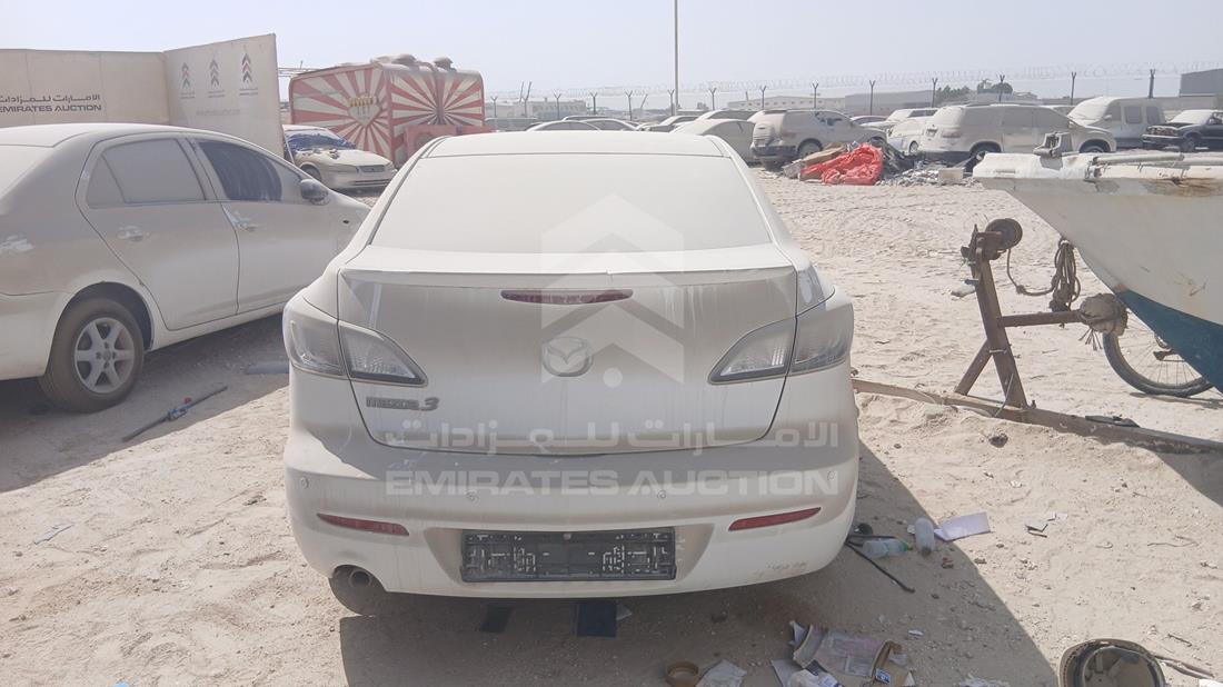 مازدا 3 2013 — الزاوية الخلفية — صورة 7
