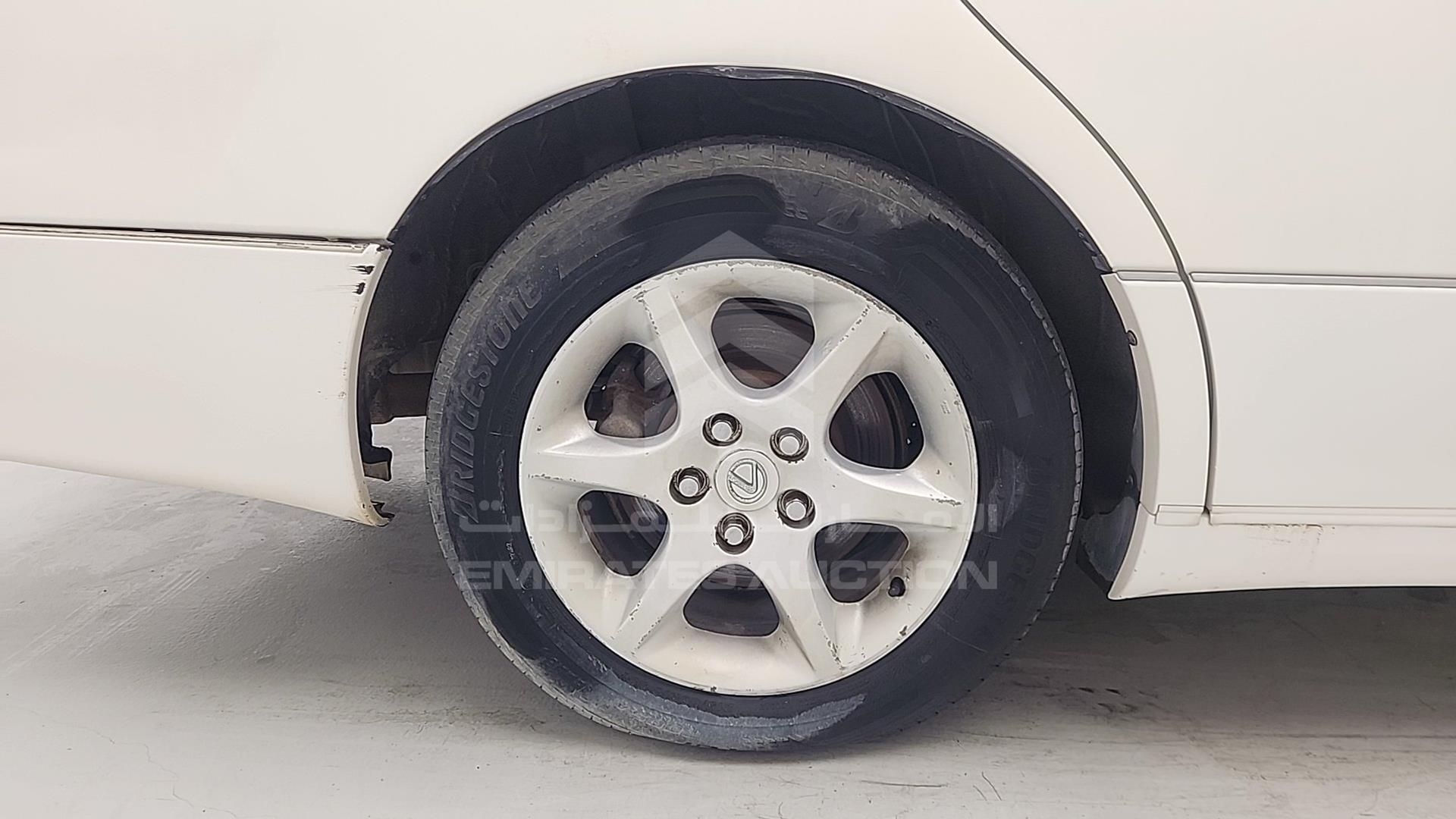 1998 LEXUS GS 400 VIN: JT8BH68X2W0002412