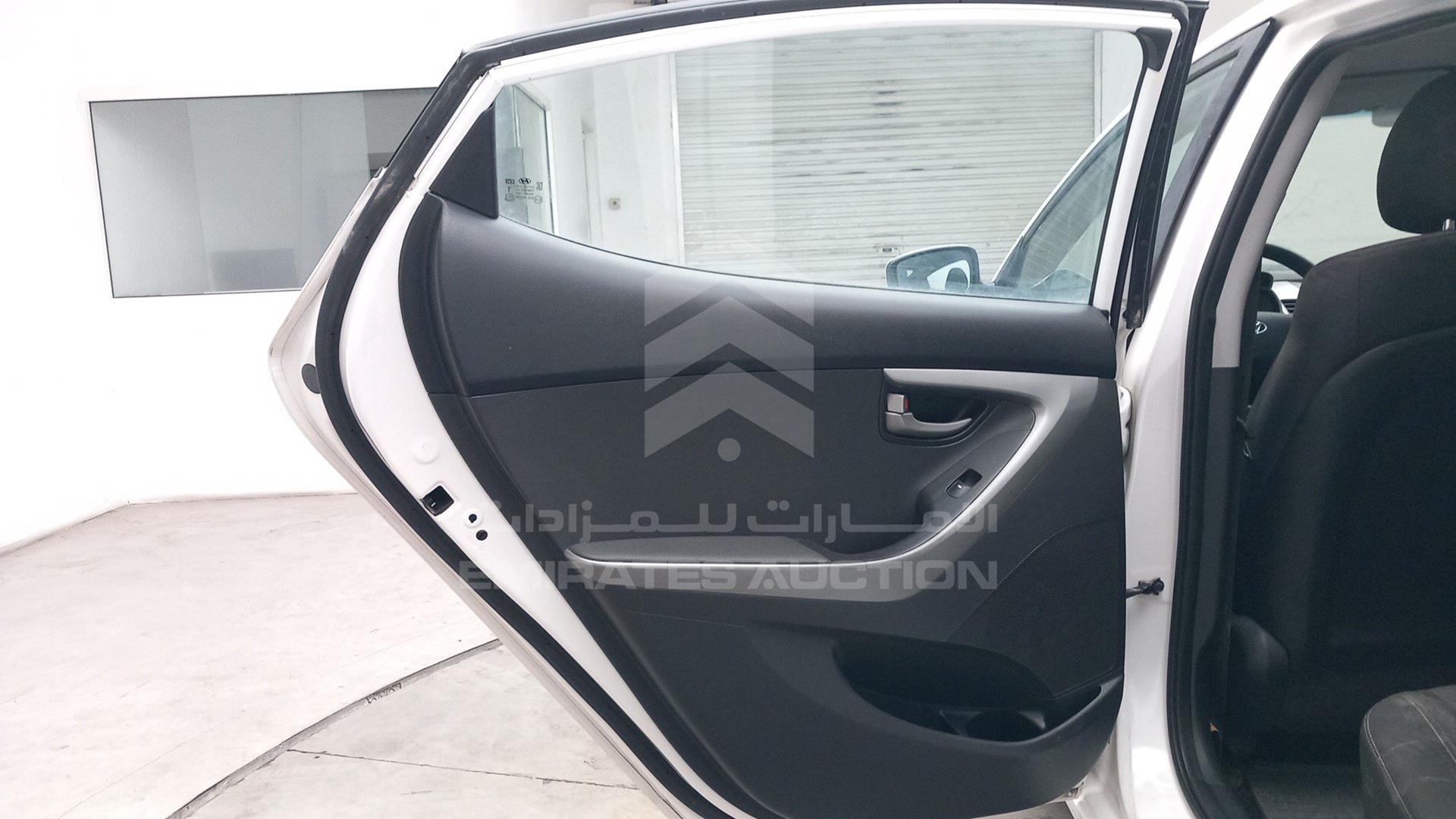 2015 HYUNDAI ELANTRA VIN: KMHDG41C9FU275960