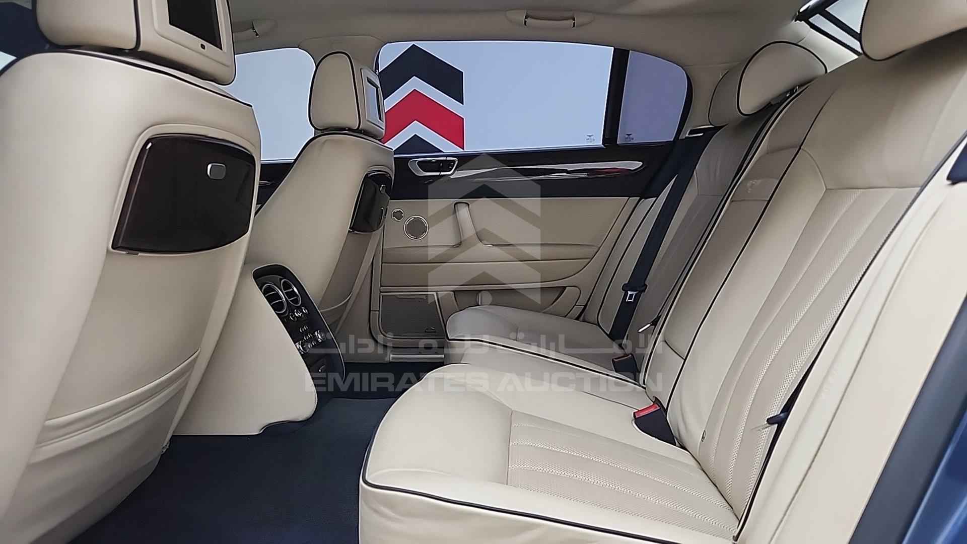 2012 BENTLEY FLYING SPUR VIN: SCBBE53W1CC072662