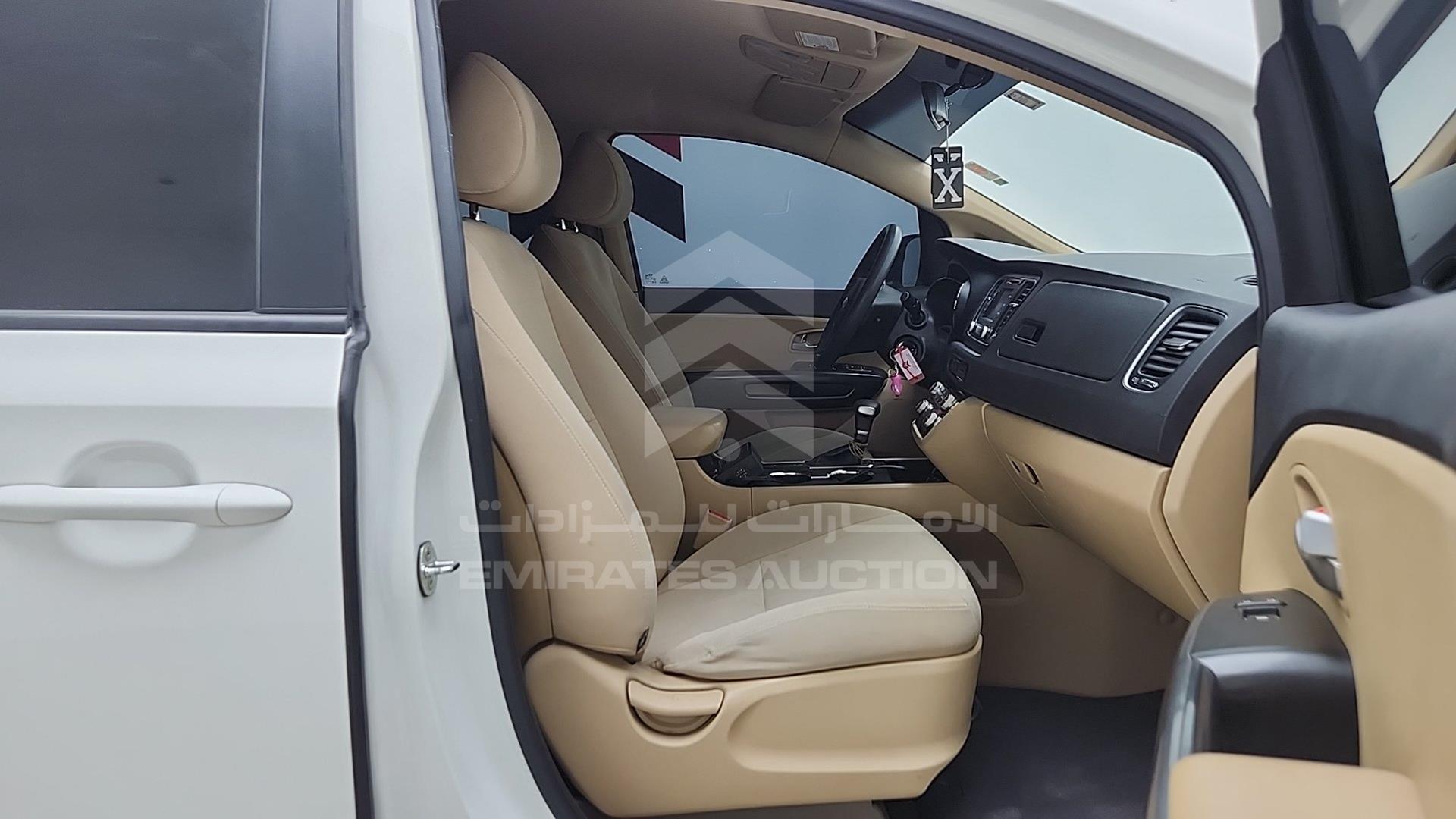 2020 KIA CARNIVAL VIN: KNAMB8123L6623802