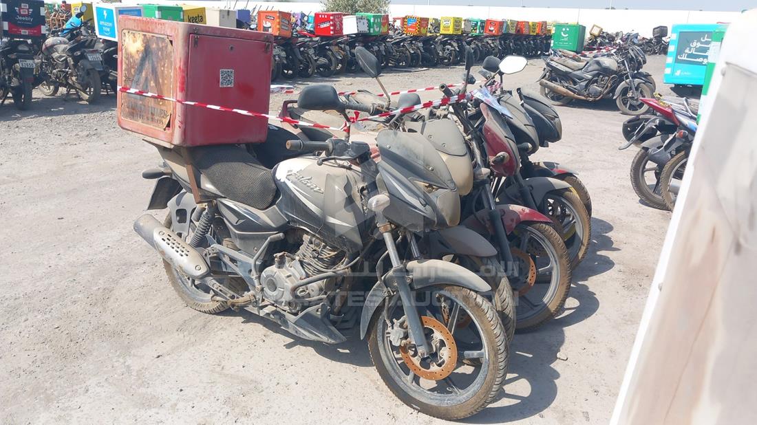 5 Motorbikes — Front Right Angle — Photo 11