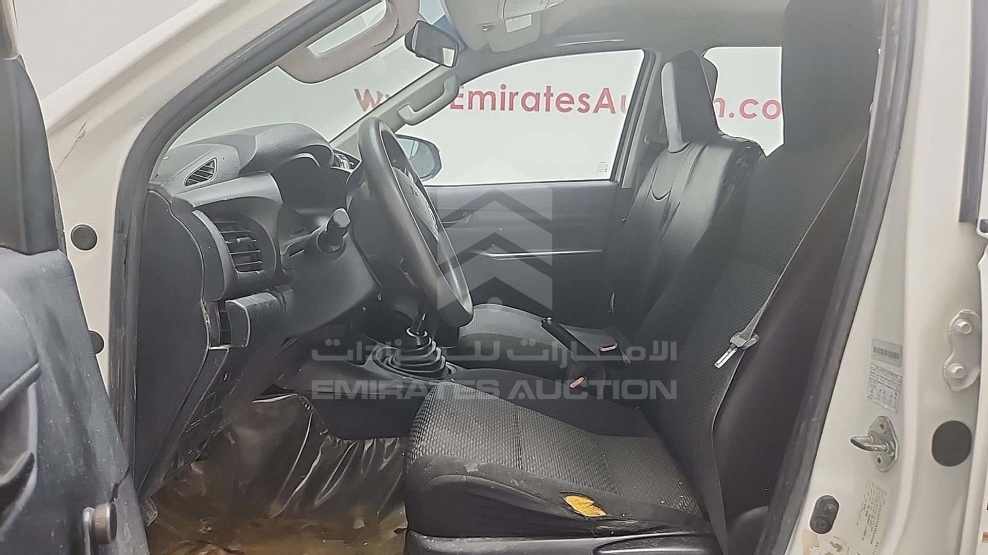 2019 TOYOTA HILUX VIN: MR0DX9CD3K2521237