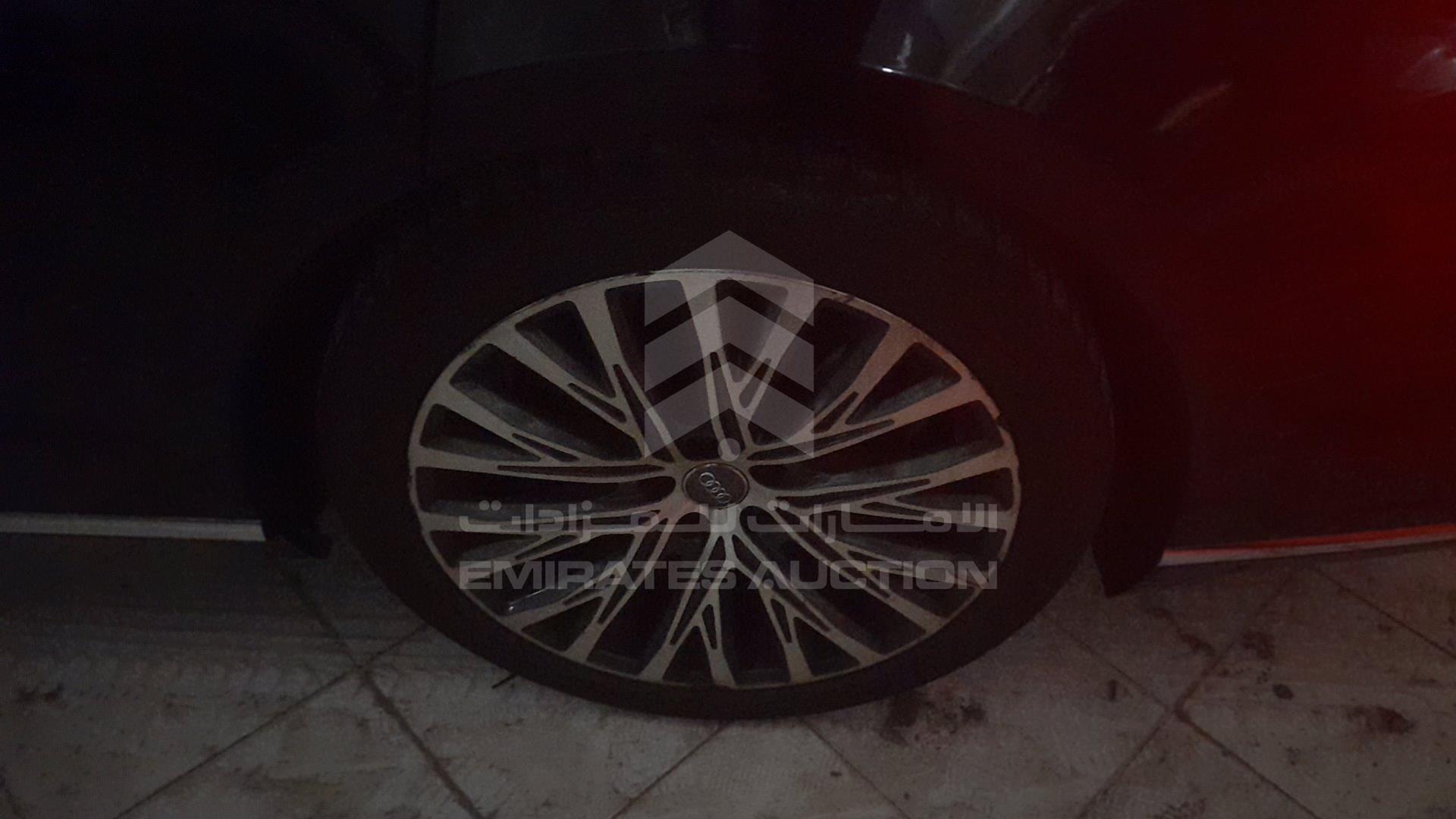 2020 AUDI A8 VIN: WAUZZZF8XLN002440