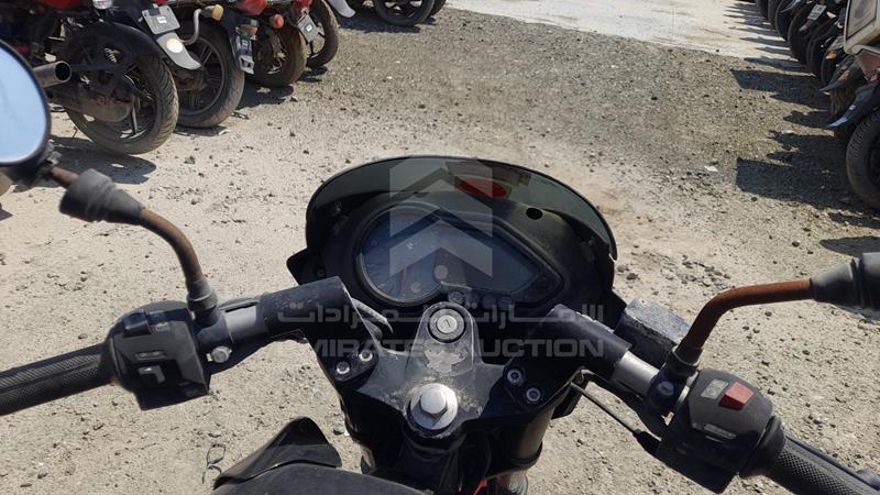 MD2A12DZ9FCG62914 Auction: EmiratesAuction Lot: 406804 MD2A12DZ9FCG62914 Bajaj 180 CC 2016 RED Photo 14