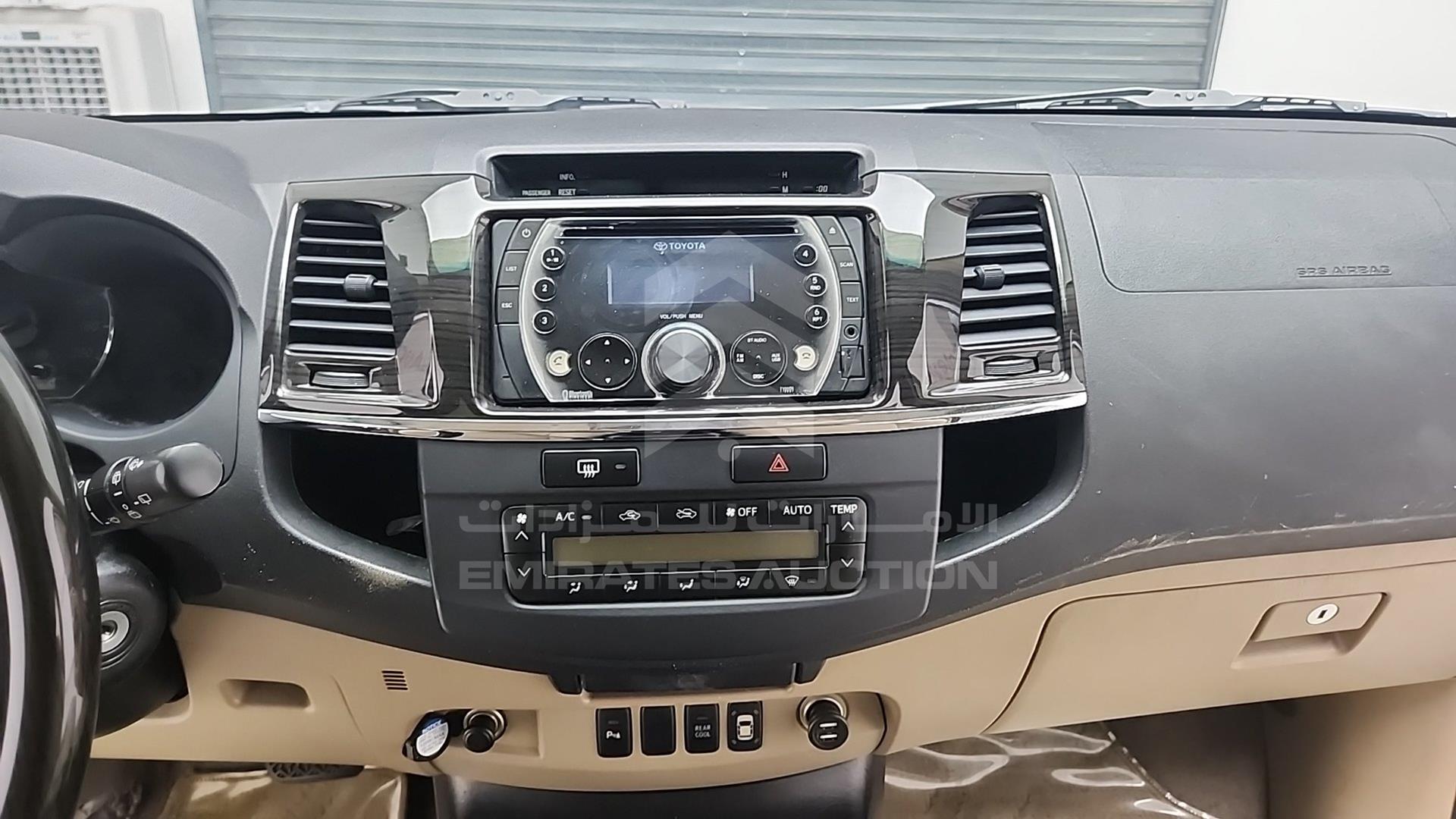 2014 TOYOTA FORTUNER VIN: MHFYU59G2E7034786
