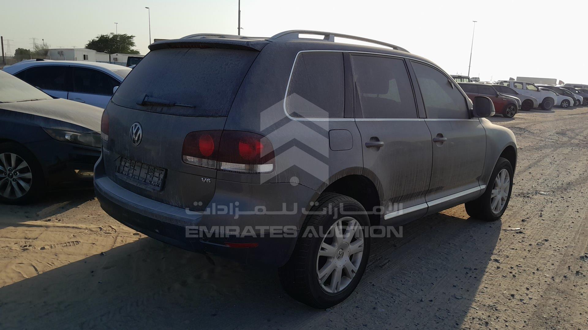 2010 VOLKSWAGEN TOUAREG VIN: WVGAL27L4AD011385
