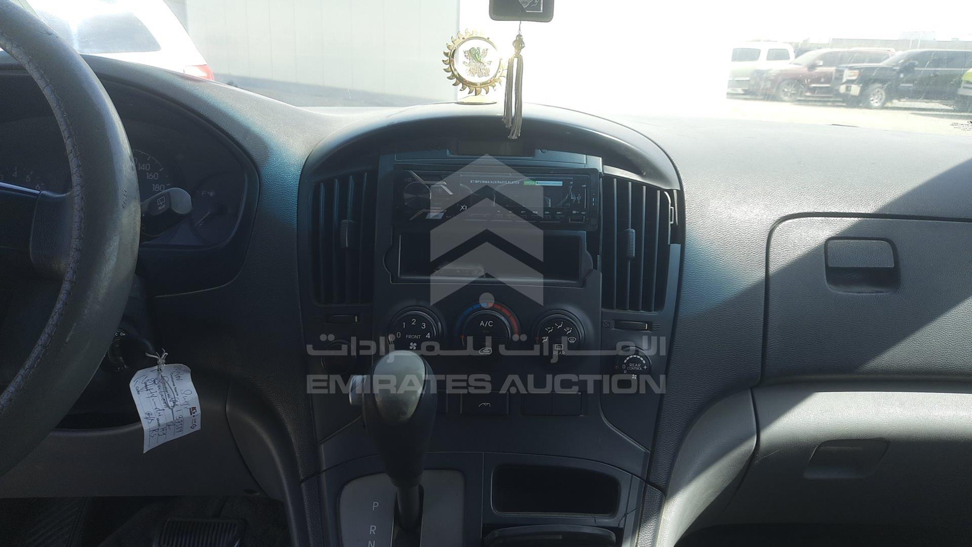 2012 HYUNDAI H1 VIN: KMJWA37R6CU402156