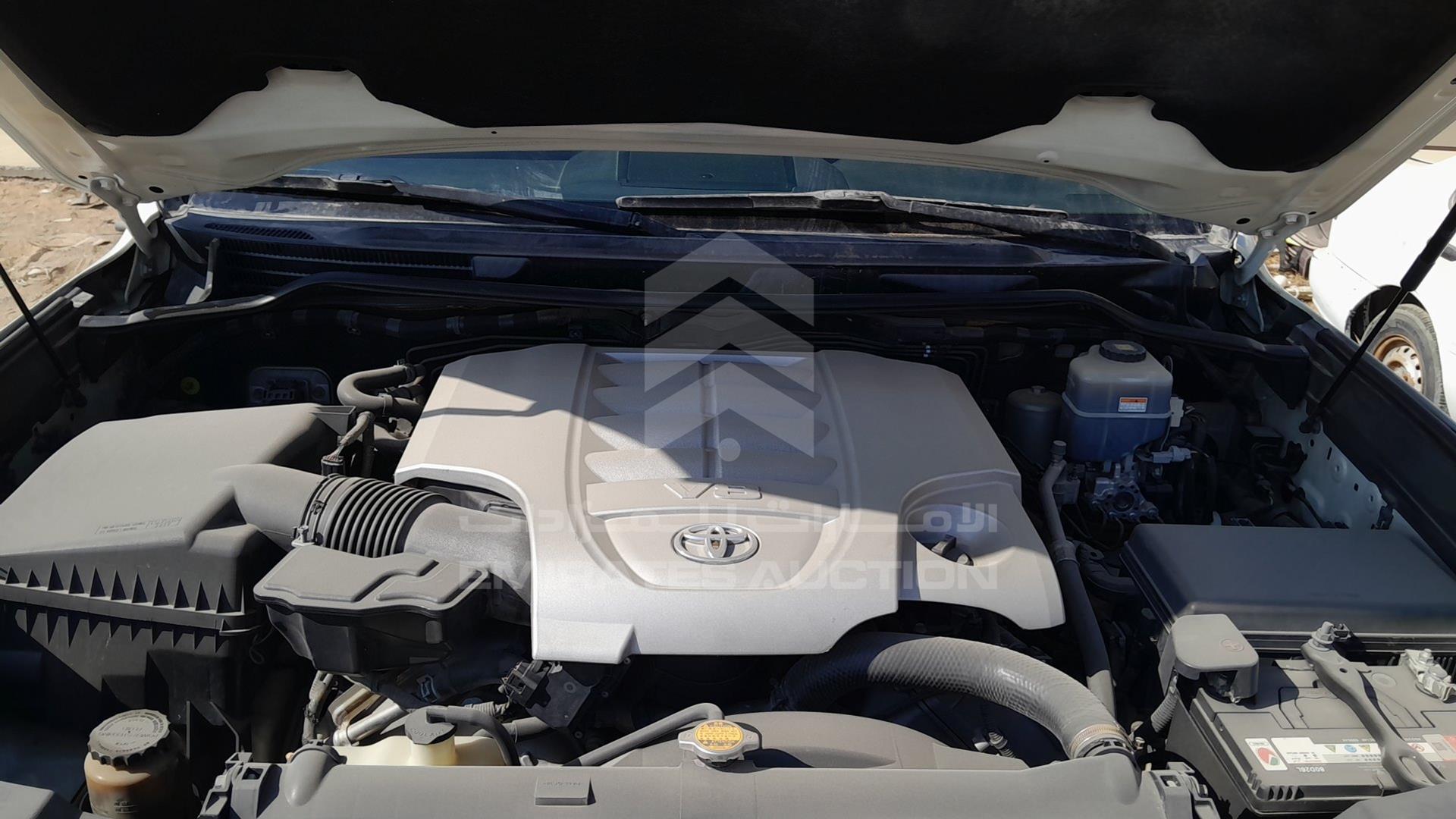 2017 TOYOTA LAND CRUISER VIN: JTMHY05J0H4057056