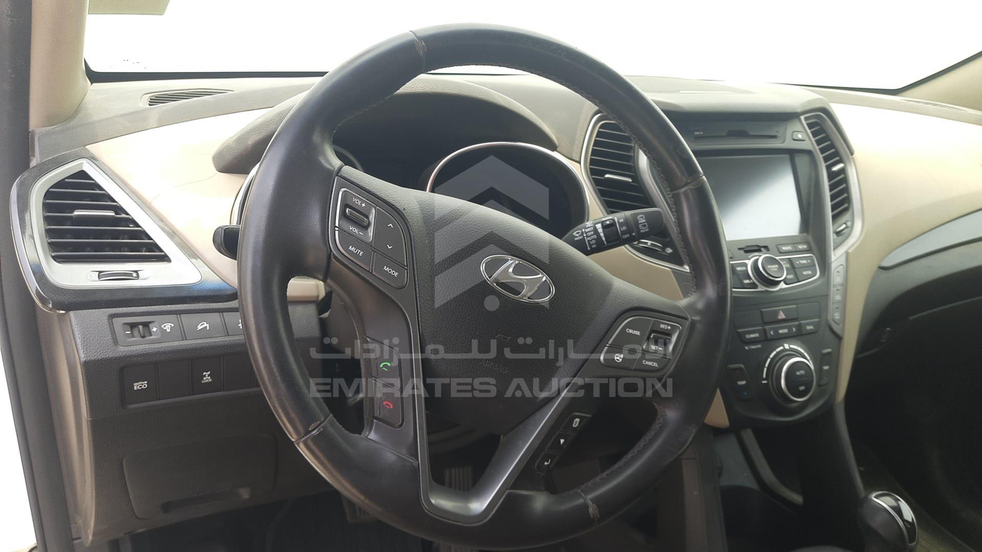 2014 HYUNDAI SANTA FE VIN: KMHSU81E4DU073033