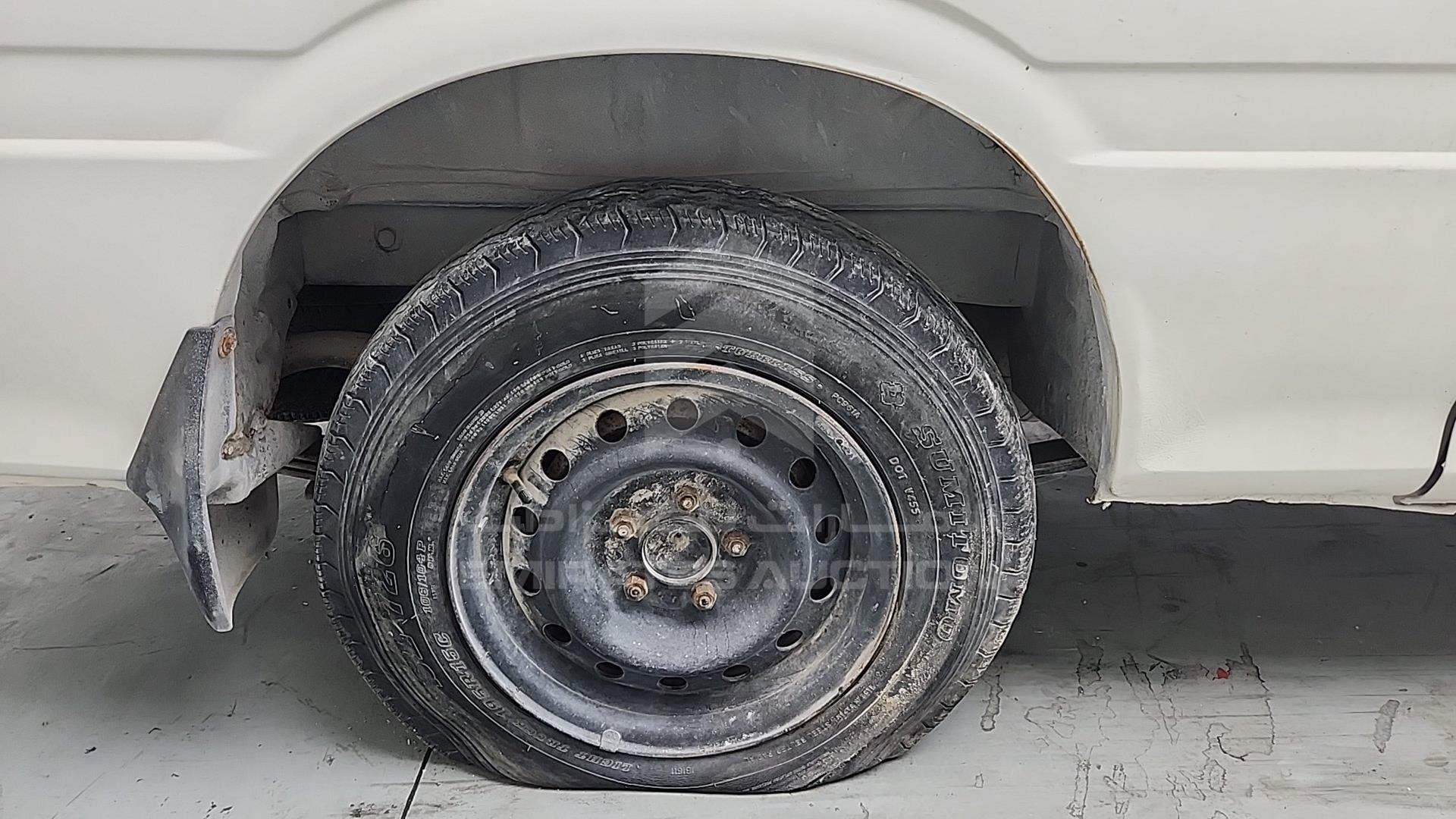 2003 TOYOTA HIACE VIN: JTCFR119337011416
