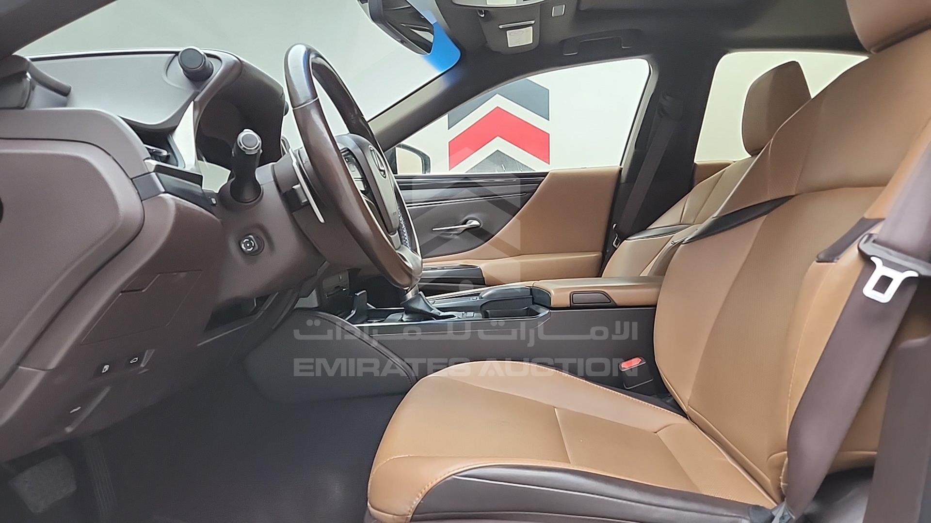 2019 LEXUS ES 350 VIN: JTHBZ1B1XK2005352