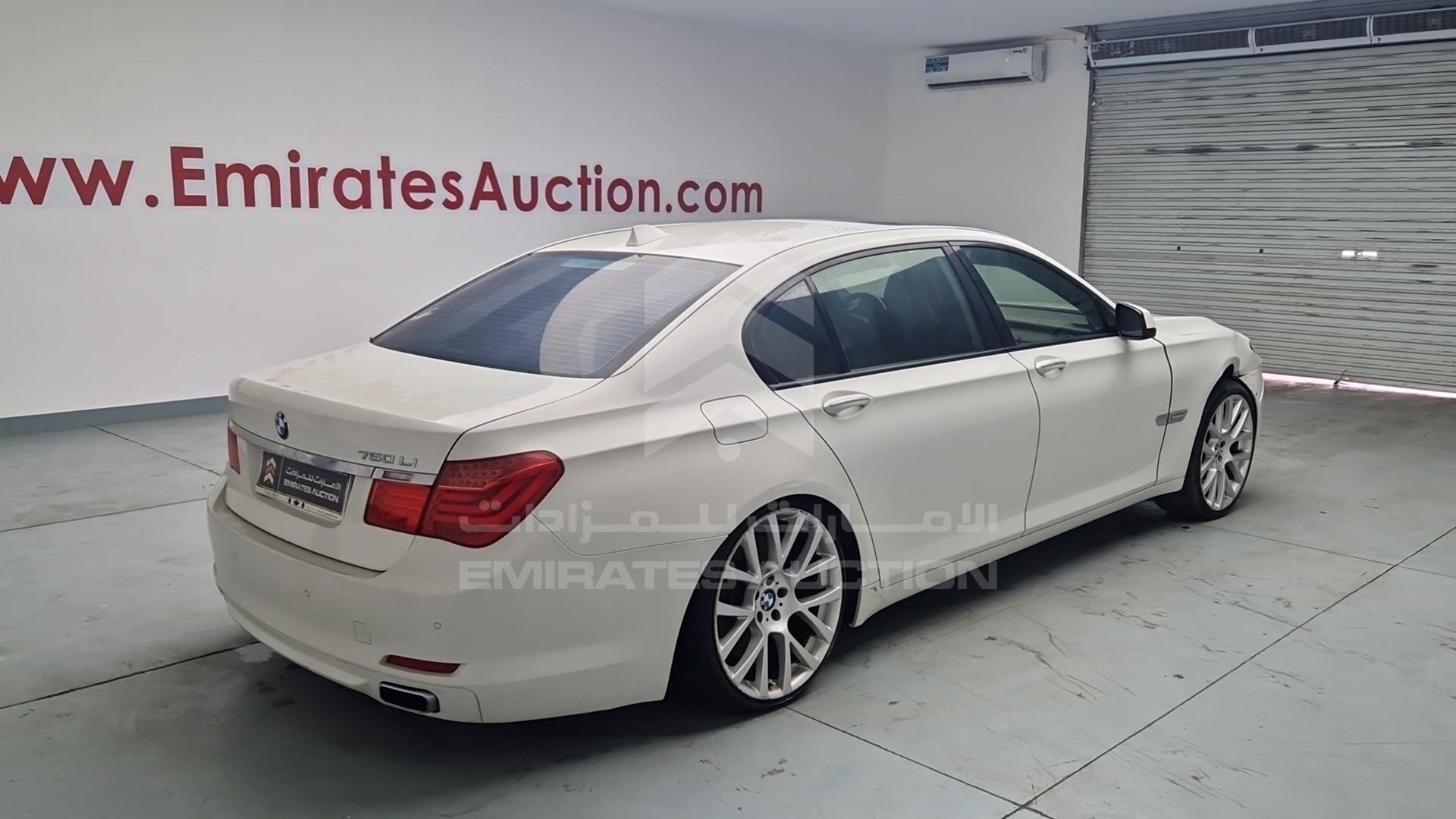 2011 BMW 750 VIN: WBAKB8101BC345410