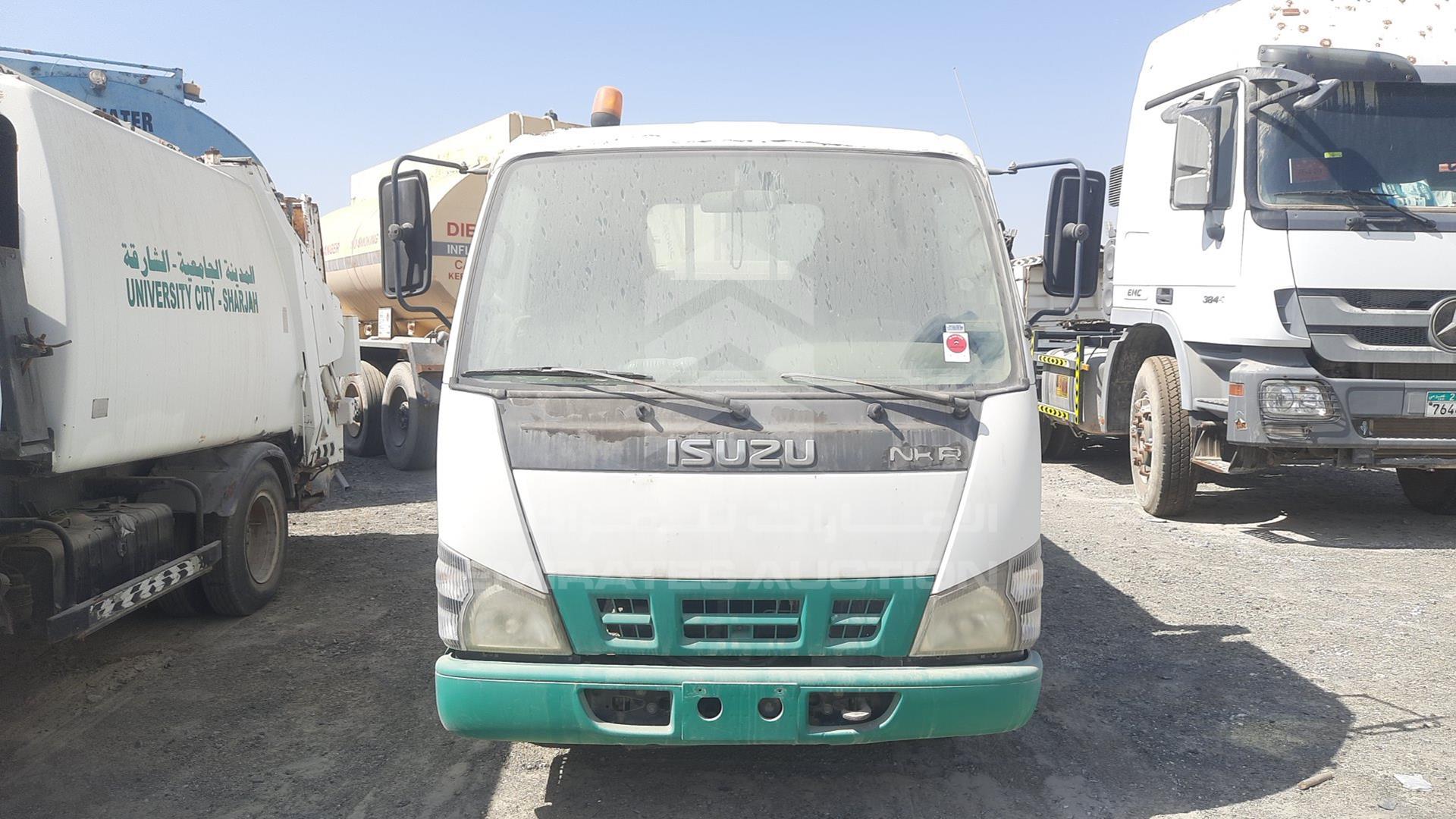 2008 ISUZU NKR VIN: JAAJP24G587K01907