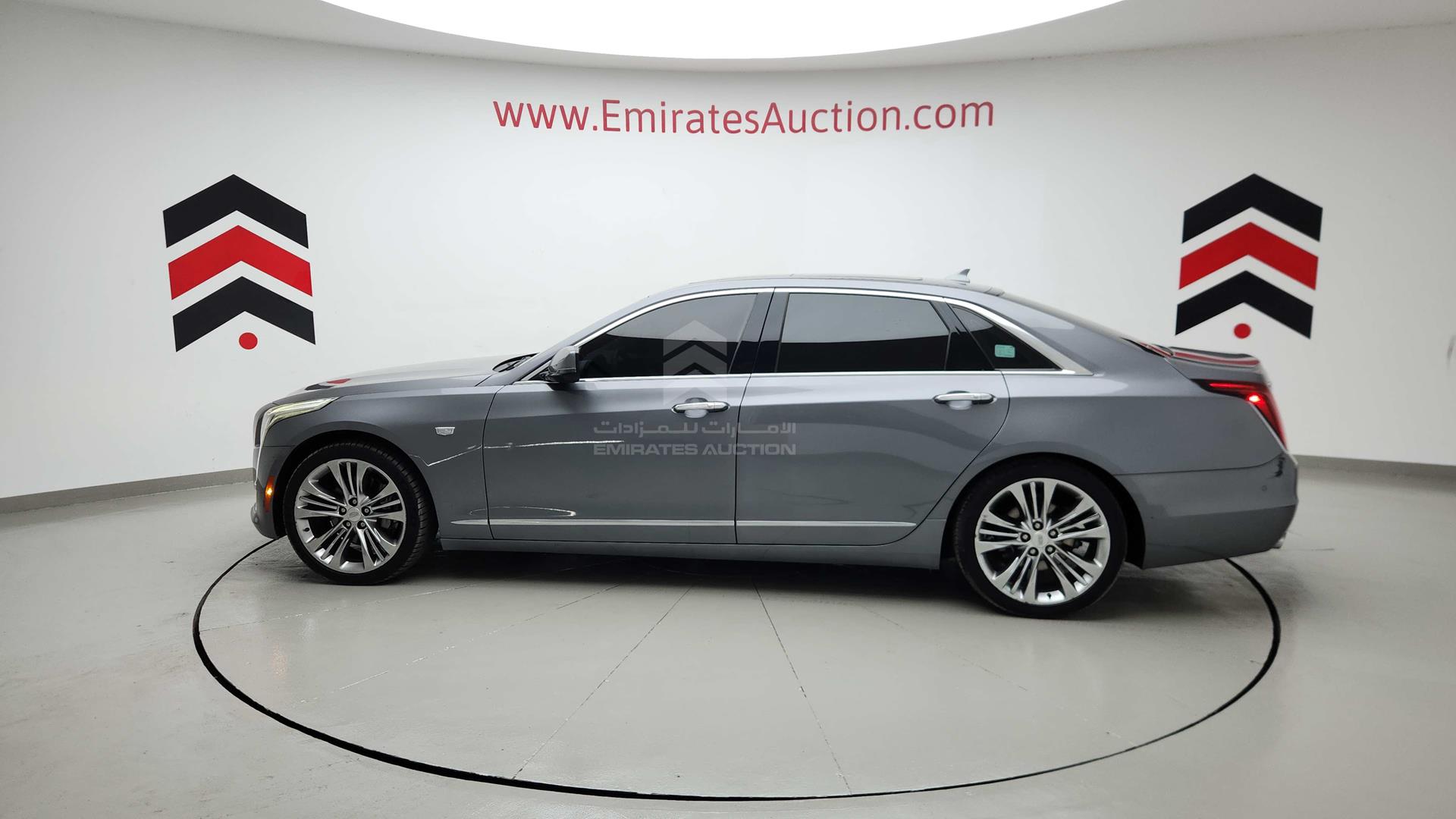 2018 CADILLAC CT6 VIN: 1G6K95R67JU100774