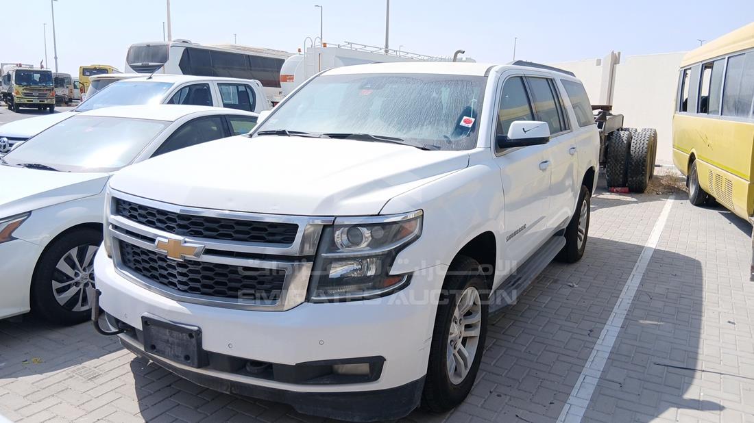 2019 Chevrolet Suburban — Front Left Angle — Photo 6