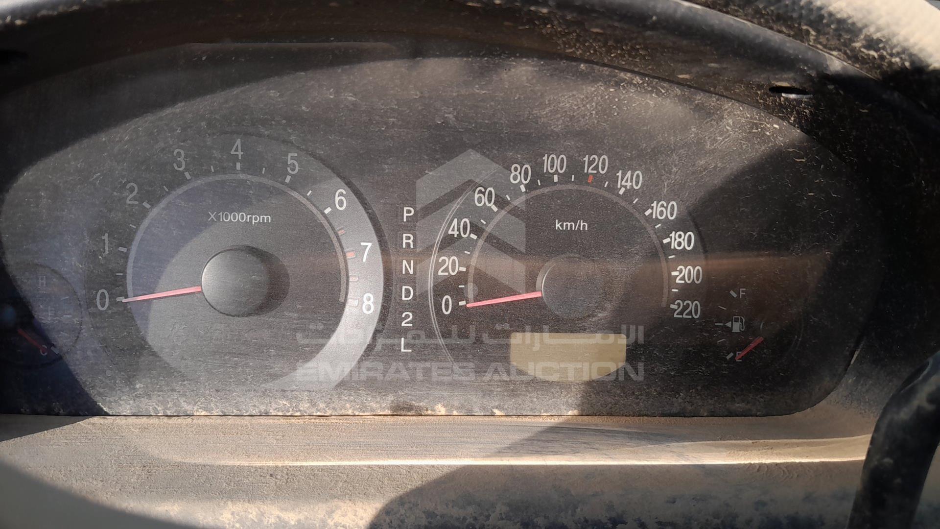 2006 HYUNDAI TRAJET VIN: KMHMG81C56U289569