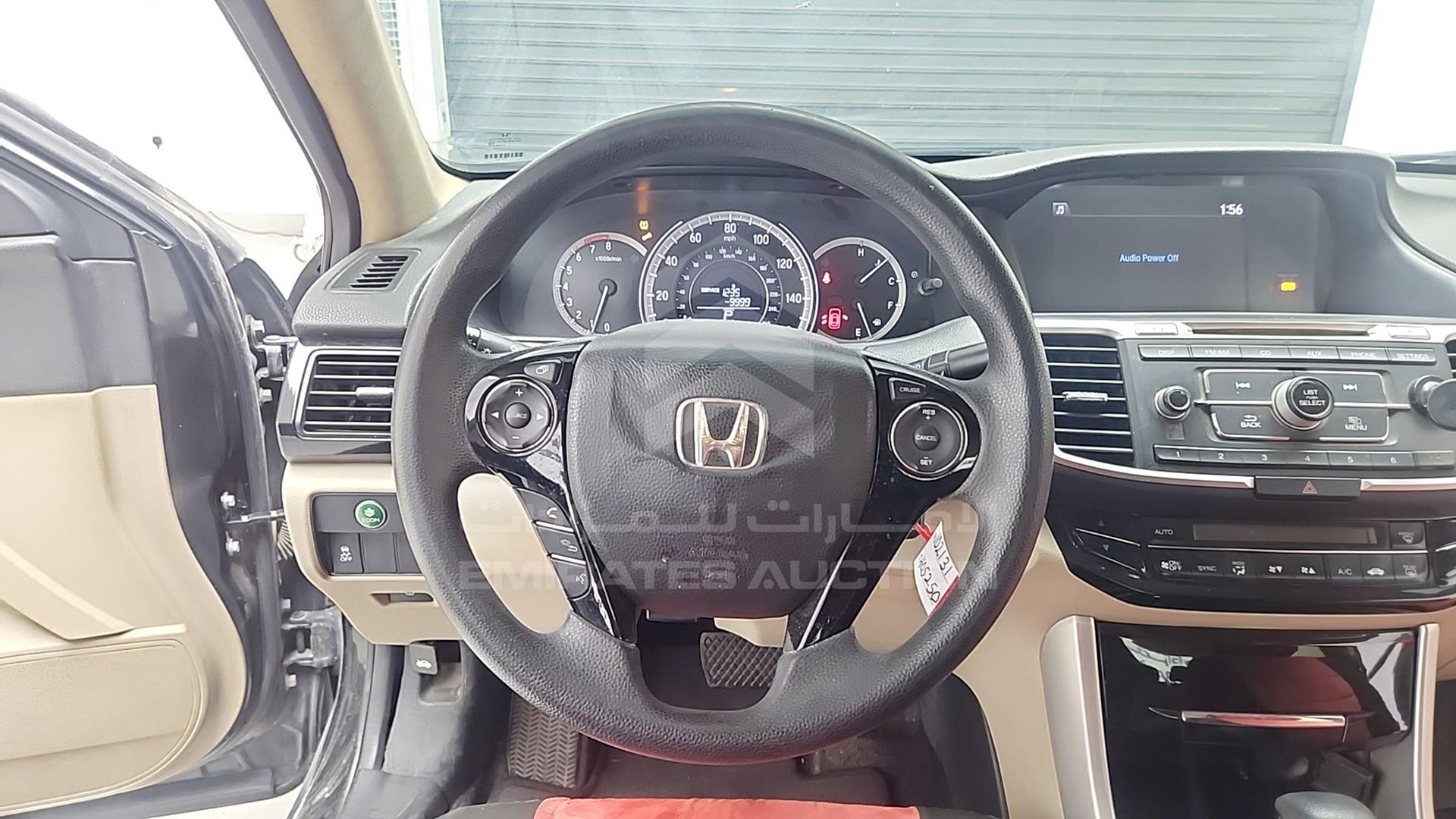 2017 HONDA ACCORD VIN: 1HGCR2F39HA102131