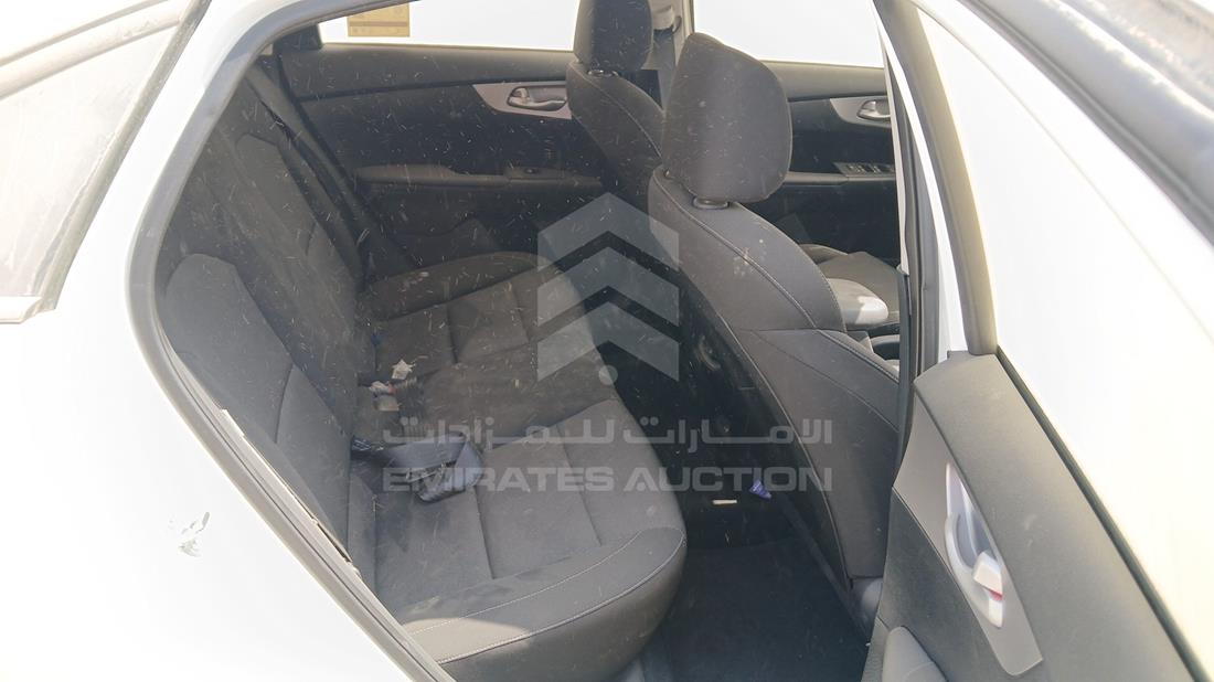 كيا سيراتو 2024 — الباب الخلفي الأيمن — صورة 22