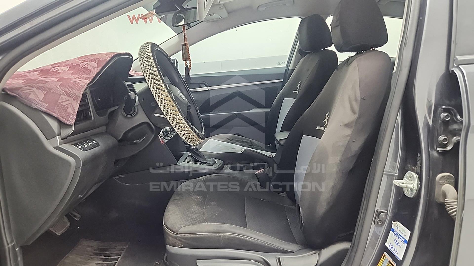 2020 HYUNDAI ELANTRA VIN: 5NPD84LF4LH566560