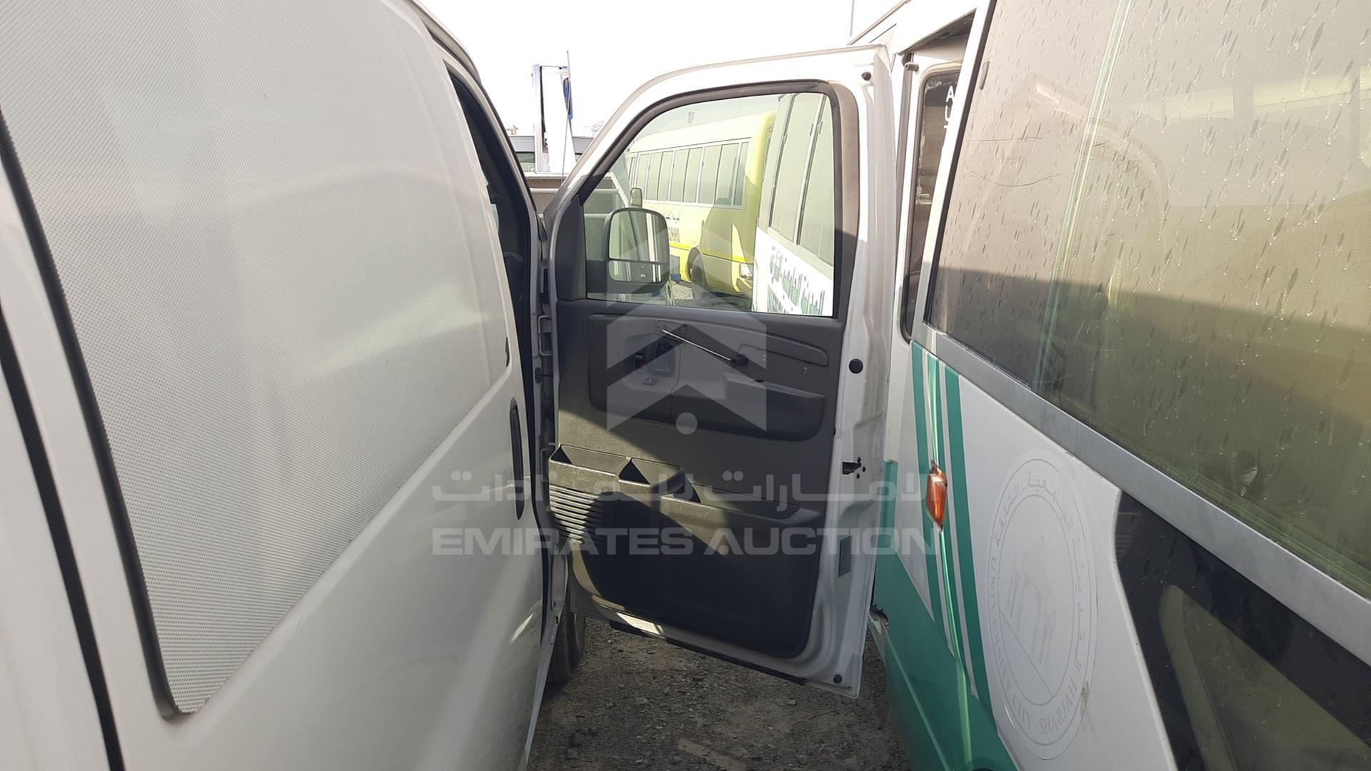 2008 CHEVROLET EXPRESS VIN: 1GCGG29K581113538