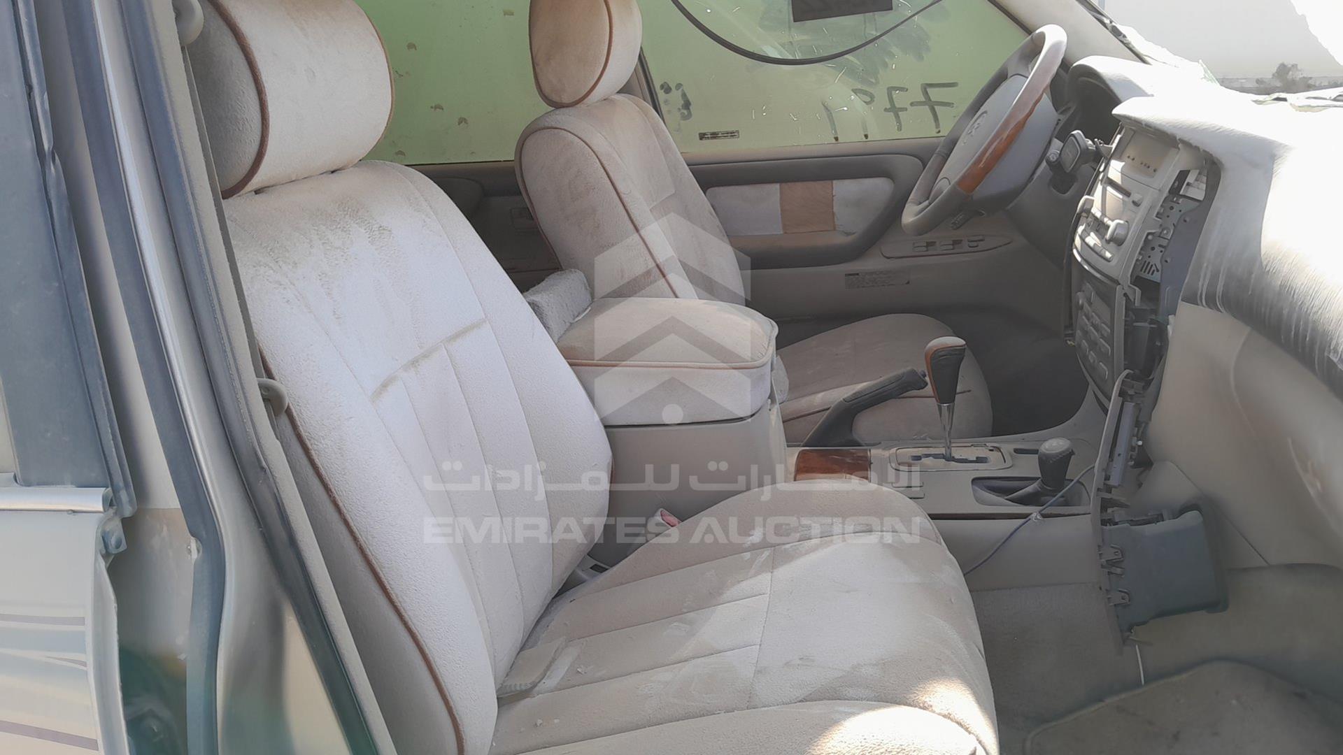 2006 TOYOTA LAND CRUISER VIN: JTEHT05J262085590