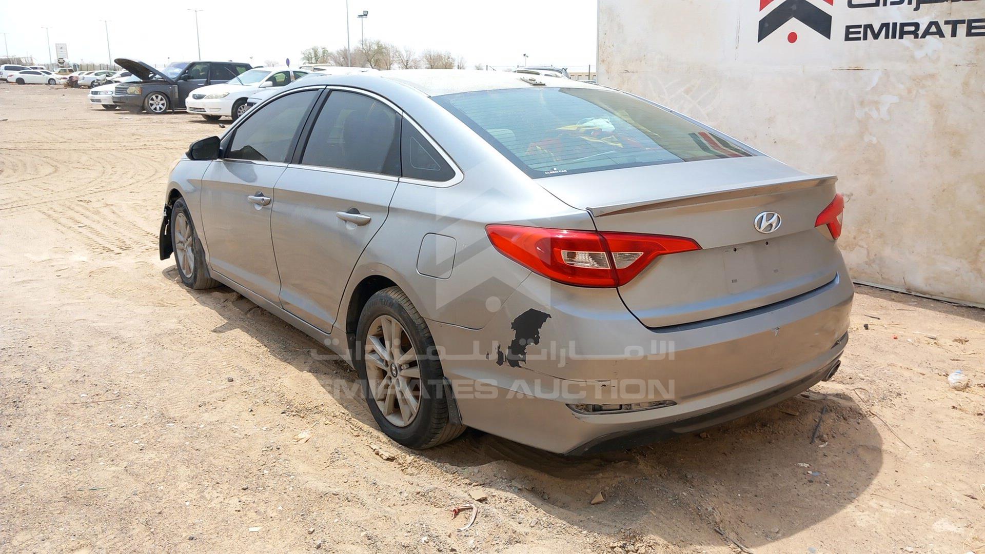 2015 HYUNDAI SONATA VIN: 5NPE24AF8FH039795