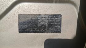 مازدا 3 2009 — رقم الشاسيه على الهيكل — صورة 2 — صورة مصغرة