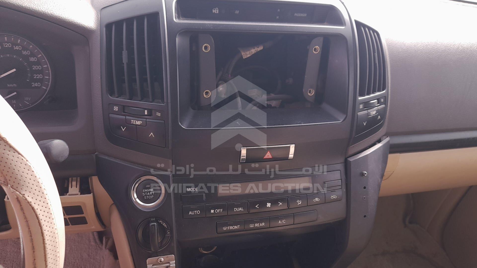 2013 TOYOTA LAND CRUISER VIN: JTMDU09J4D5065878