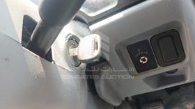 2014 Mitsubishi Canter — Keys — Photo 4 — Thumbnail