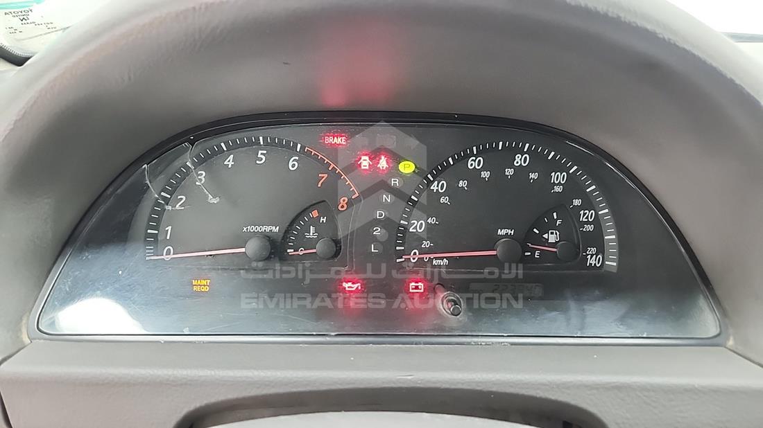 2004 Toyota Camry — Speedometer & RPM Gauges — Photo 15