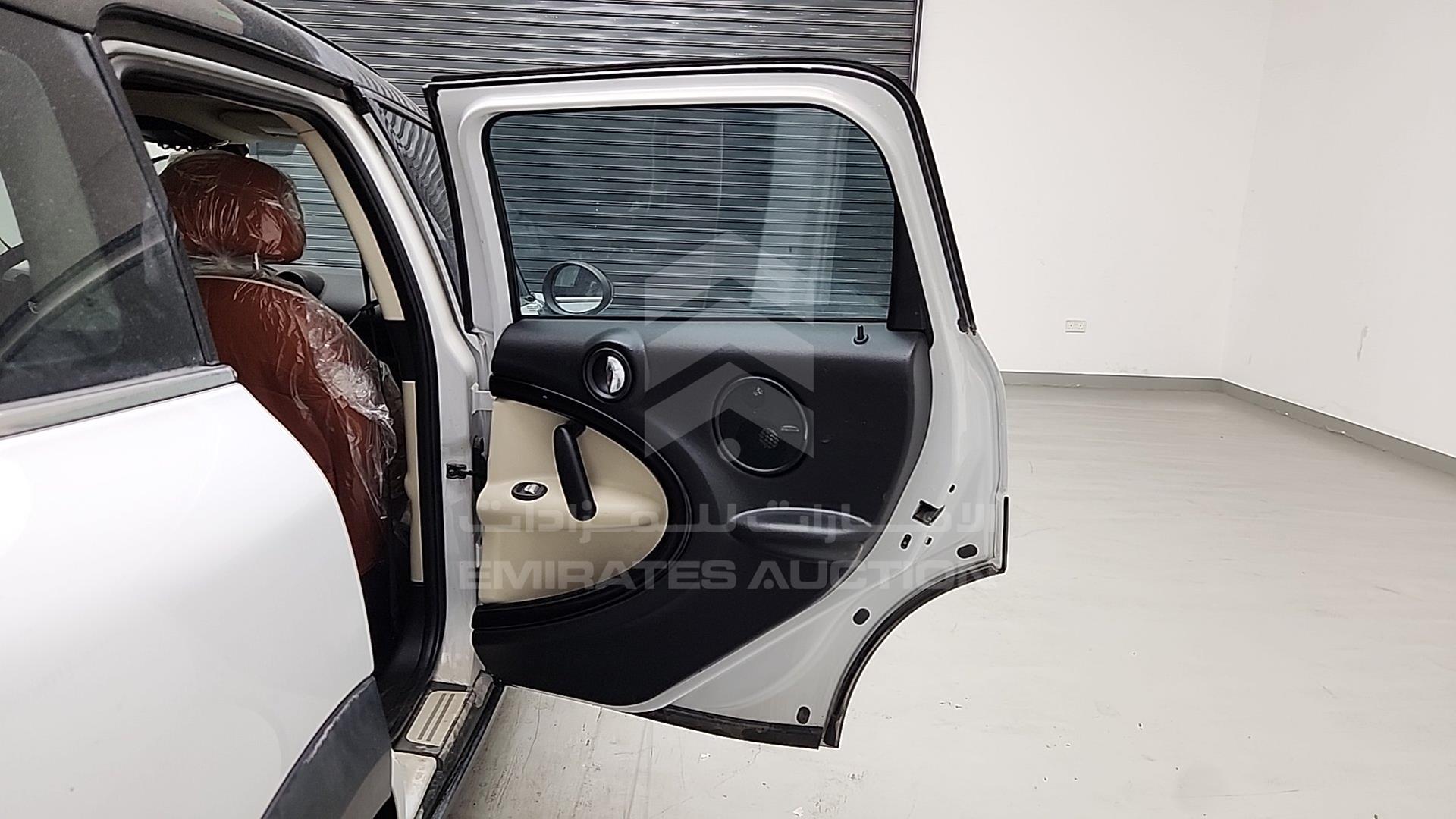 2014 MINI COOPER VIN: WMWZC3C50EWP27812