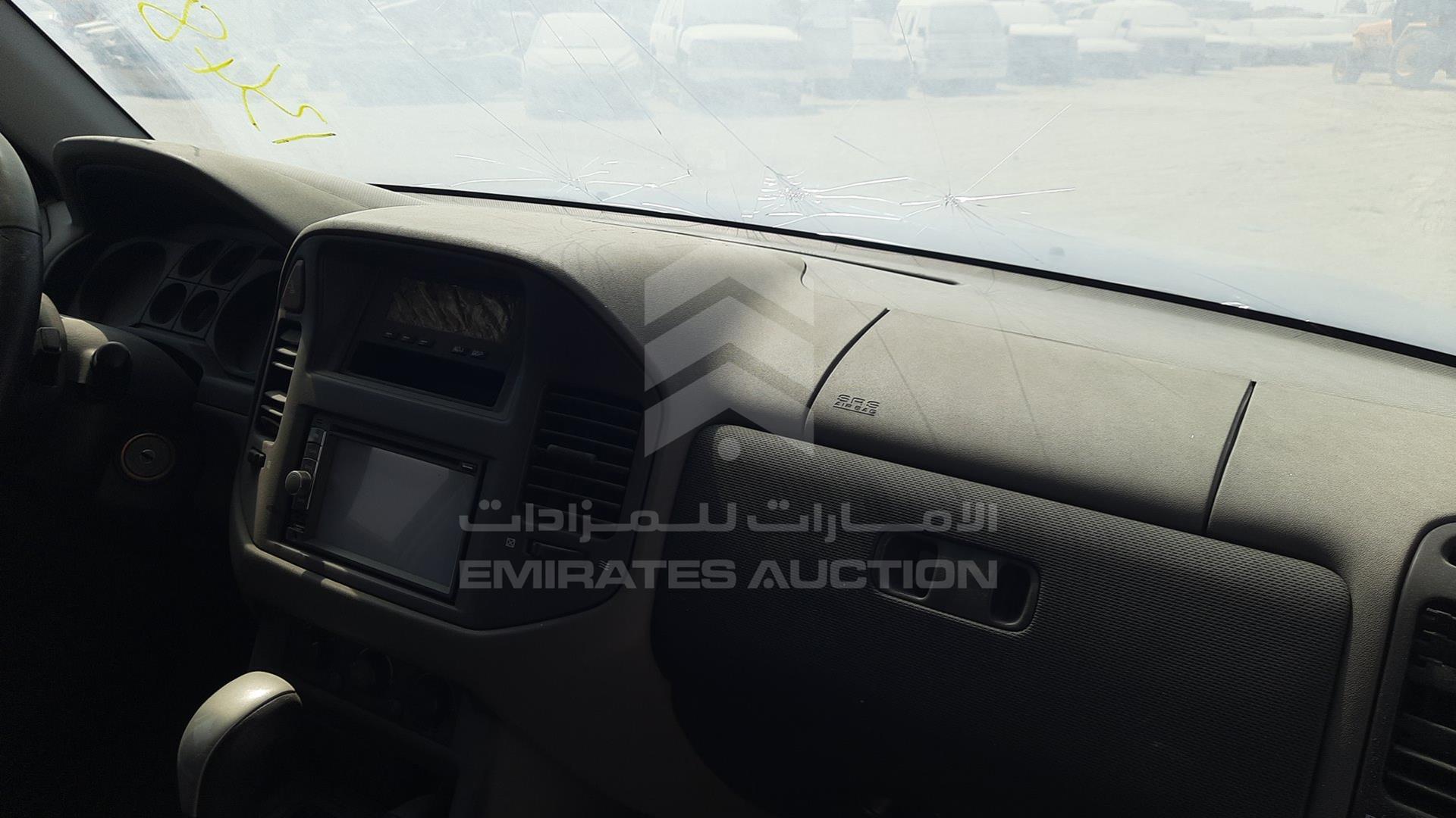 2004 MITSUBISHI PAJERO VIN: JMYMRV63W4J705048