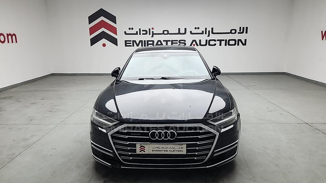 اودي A8 2020 — الزاوية الأمامية بالكامل — صورة 1