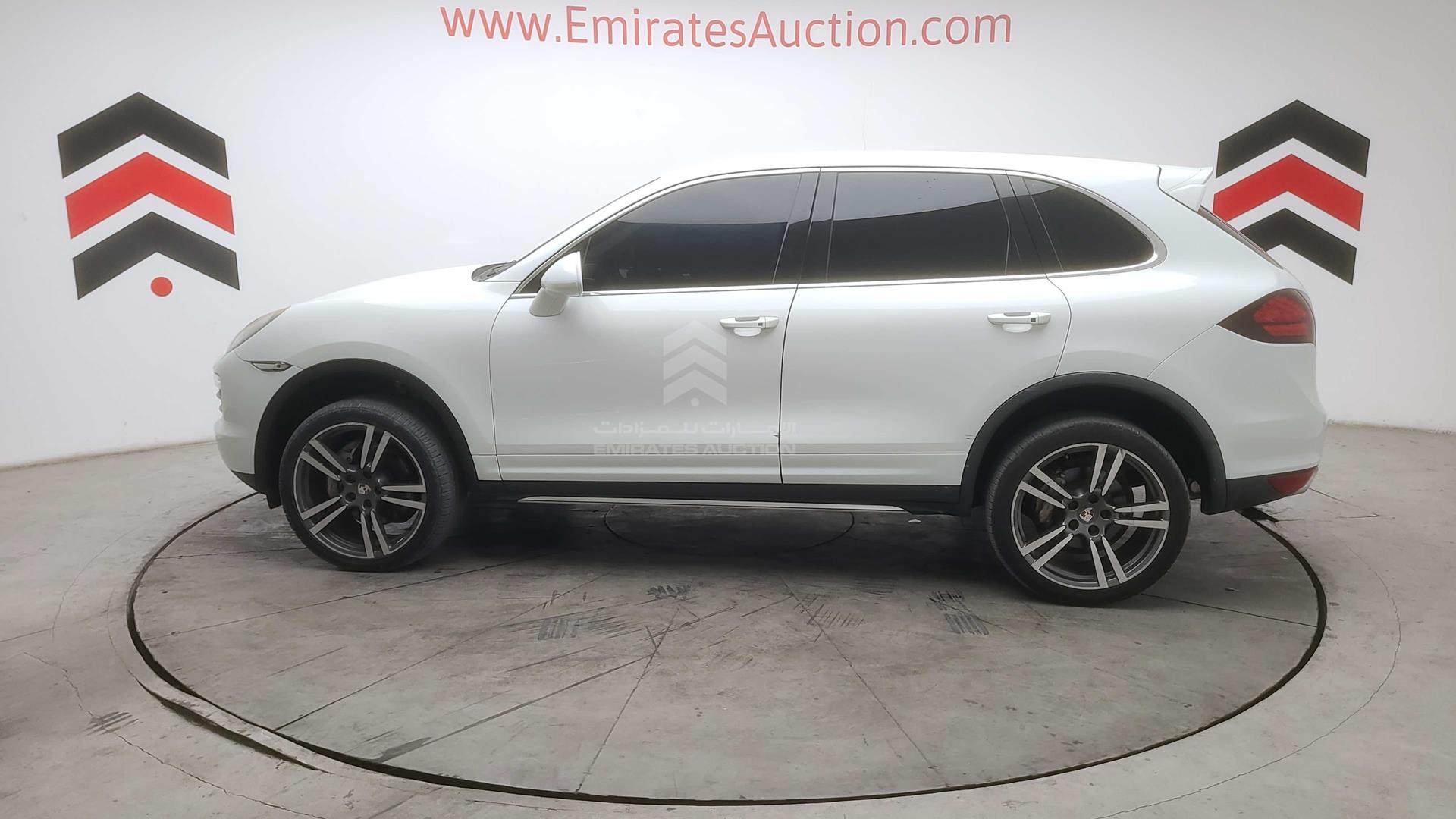 2013 PORSCHE CAYENNE VIN: WP1ZZZ92ZDLA81351
