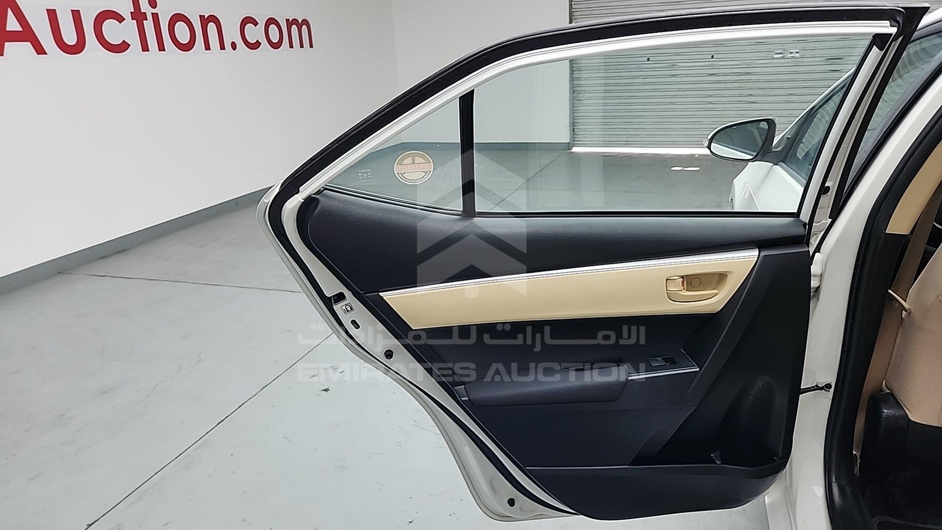 2019 TOYOTA COROLLA VIN: RKLBB9HE5K5227362