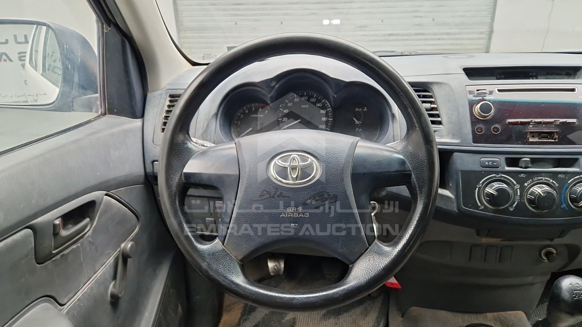 2015 TOYOTA HILUX VIN: MR0EX12G5F2354399