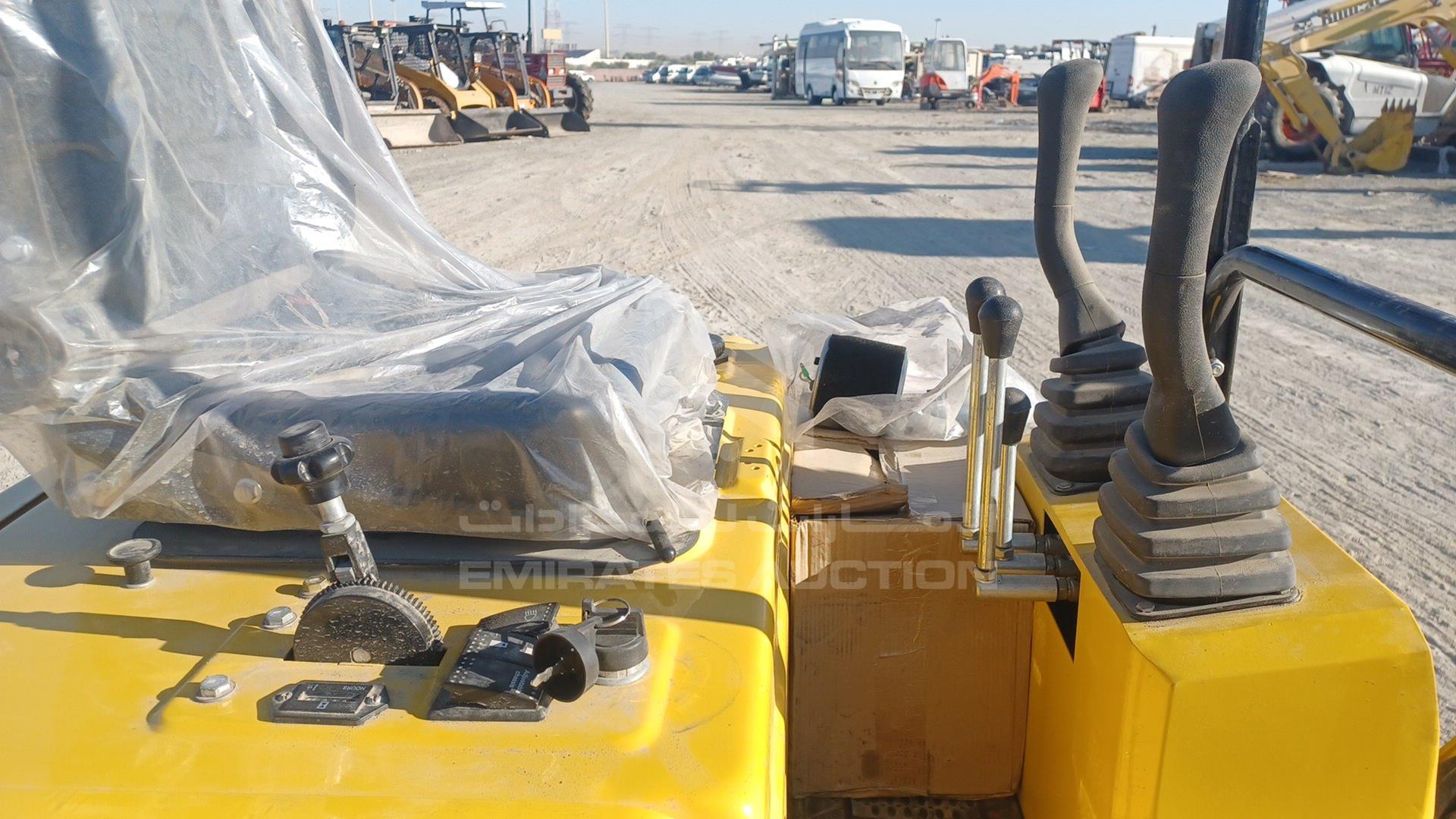 2024 EXCAVATOR --- VIN: SLP241718219