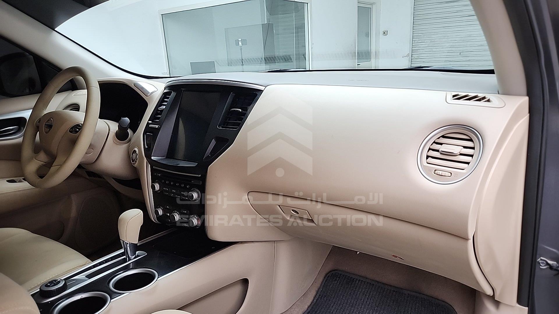 2015 NISSAN PATHFINDER VIN: 5N1AR2M54FC704037