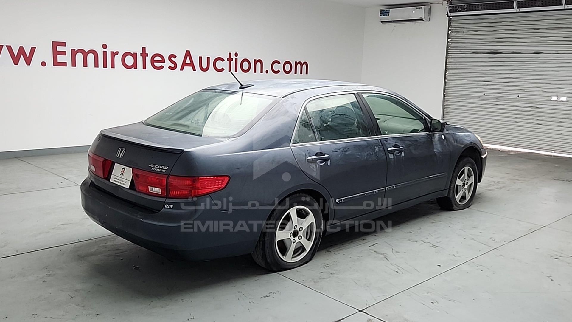 2005 HONDA ACCORD VIN: JHMCN36565C014296