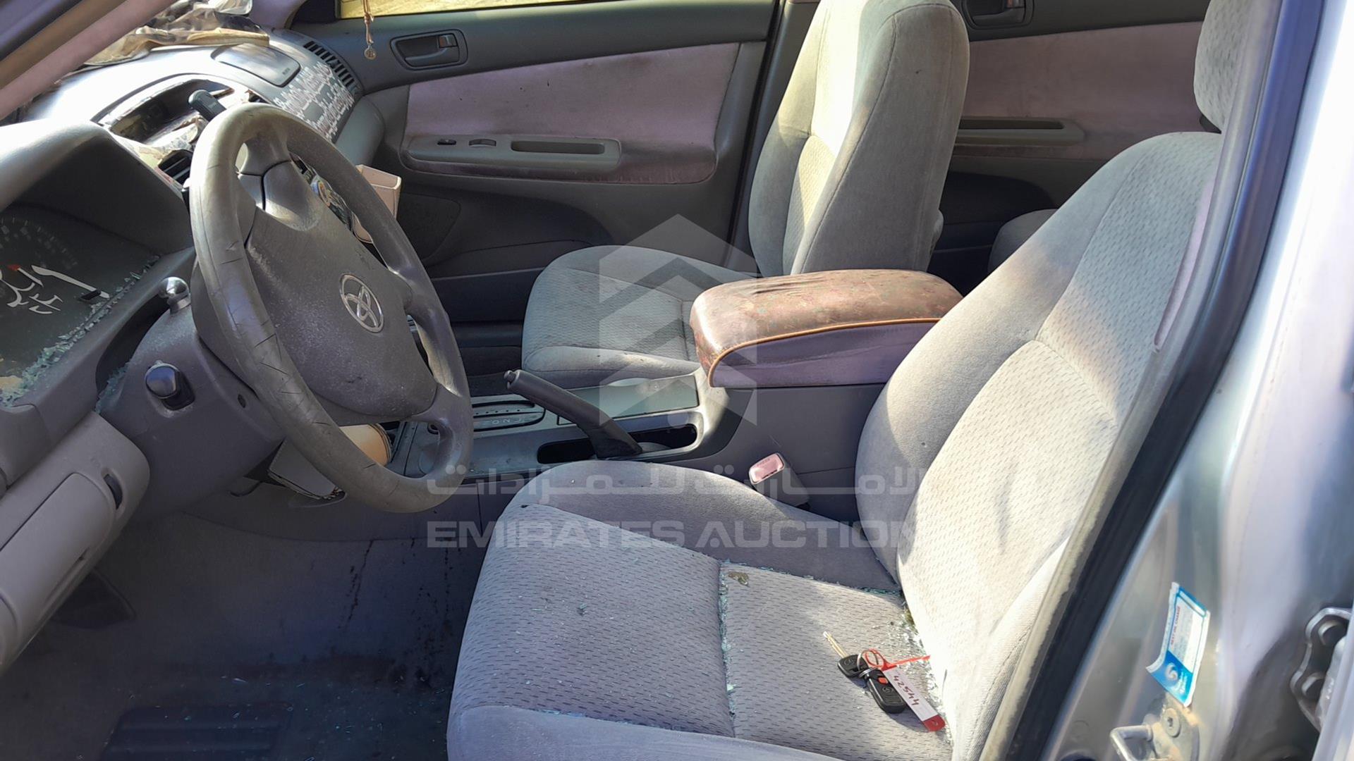 2004 TOYOTA CAMRY VIN: 4T1BE32K14U916089